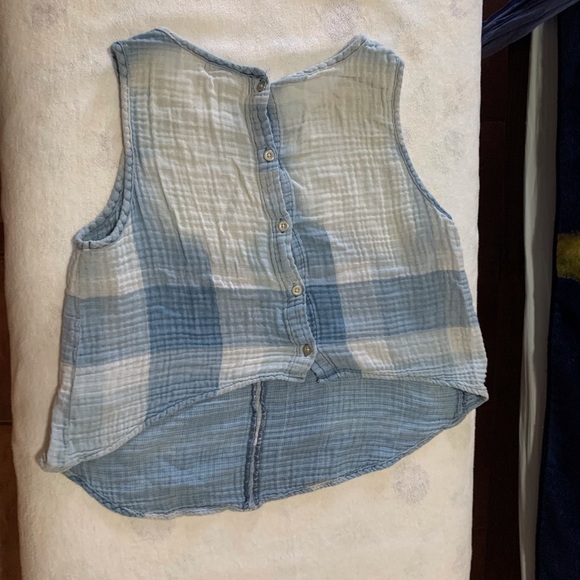 🔥4//$15🔥 Tanktop - Picture 3 of 3